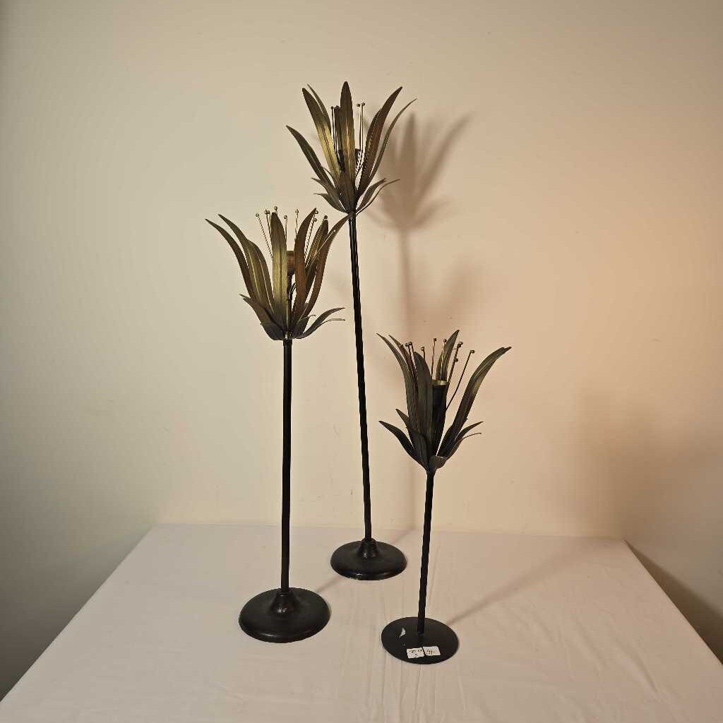 S/3 FLOWER TAPER CANDLE HOLDERS