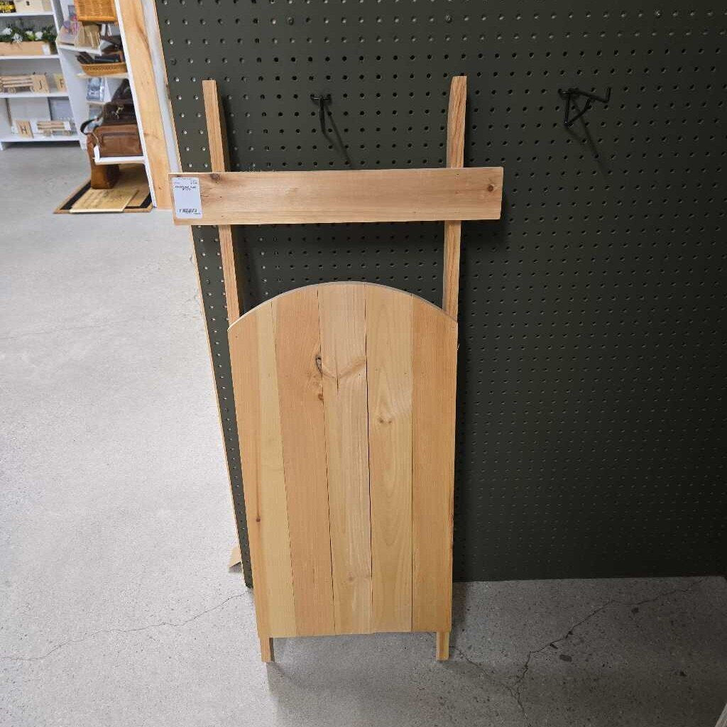 UNFINISHED SLED DECOR
