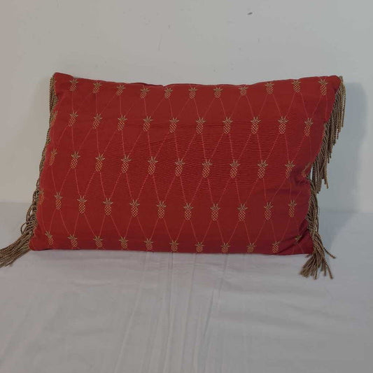 PINEAPPLE LUMBAR PILLOW