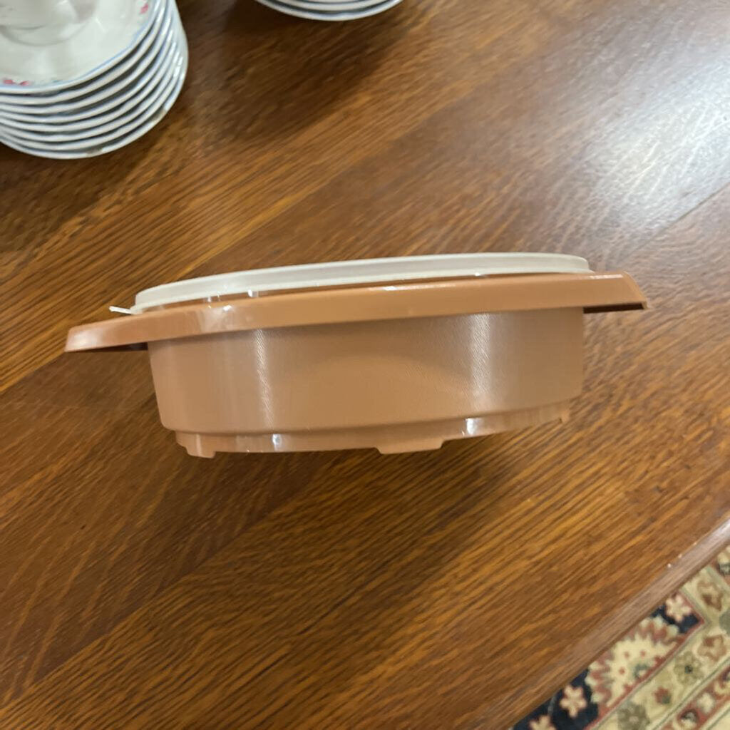 TUPPERWARE BROWN TORTILLA KEEPER - RARE