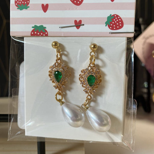 18k Gold Plates Green Pearl Earings