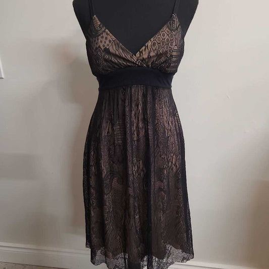 HALTER DRESS WITH LACE