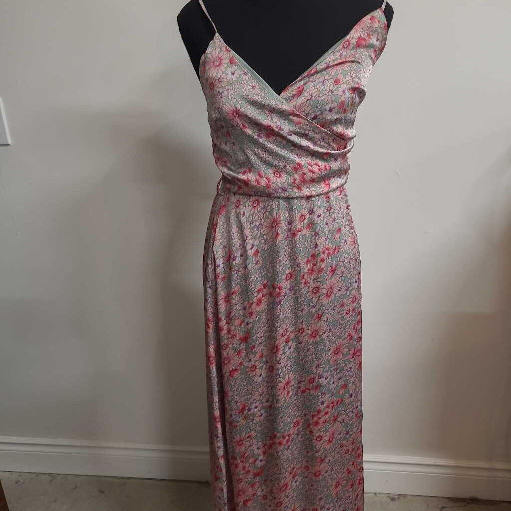 FLORAL MAXI DRESS