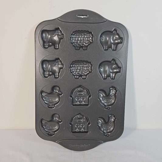 COUNTRY BAKER FARM COOKIE SHEET