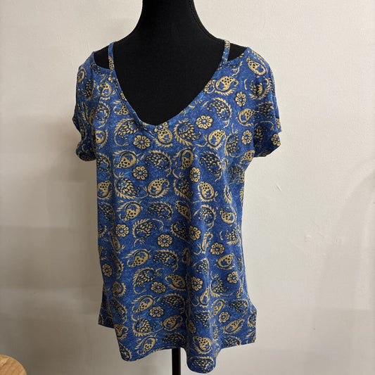 PATTERNED BLUE T-SHIRT