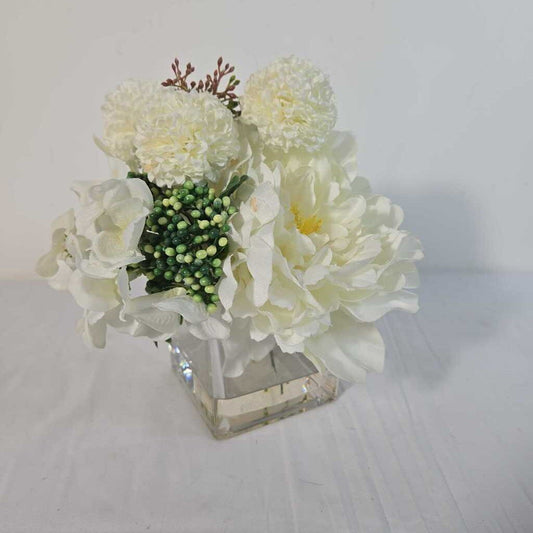 WHITE FLOWERS IN SQ VASE