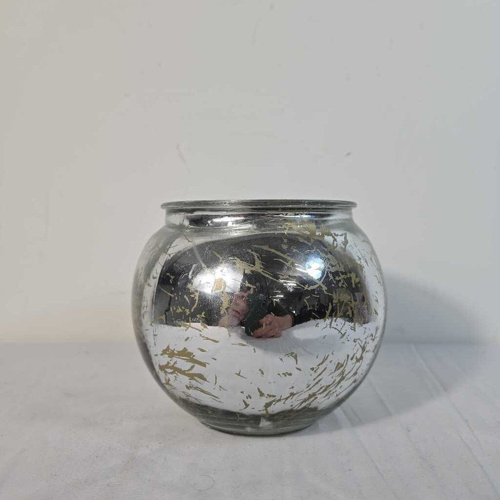 MIRRORED GLASS VASE