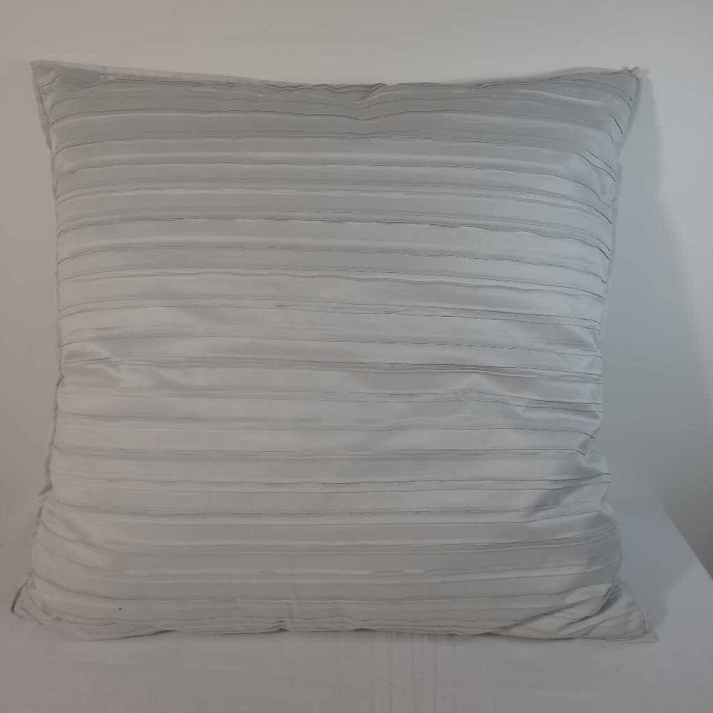 LIGHT GREY PILLOW