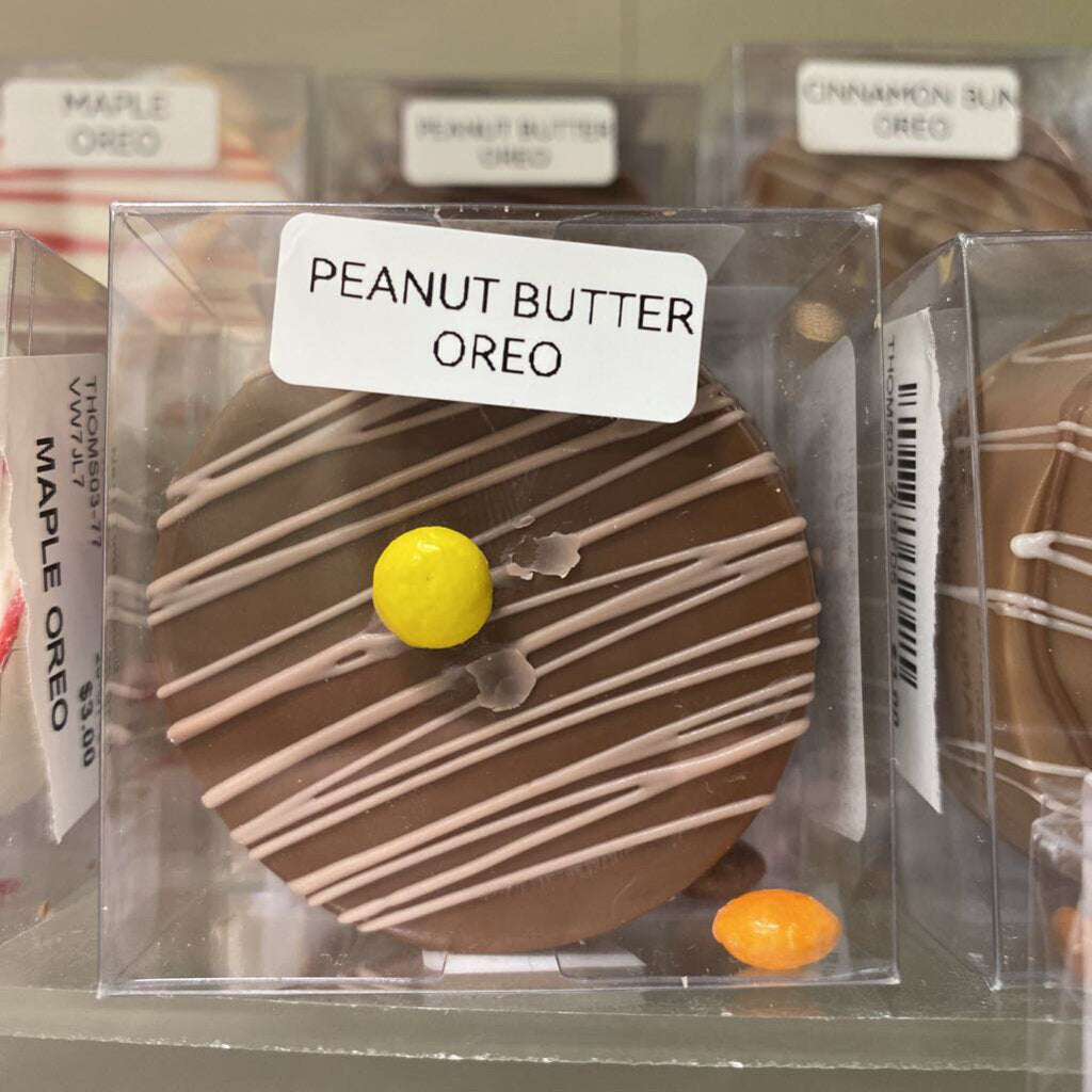 PEANUT BUTTER OREO
