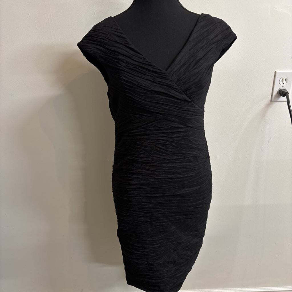 CAP SLEEVE MIDI BLACK DRESS