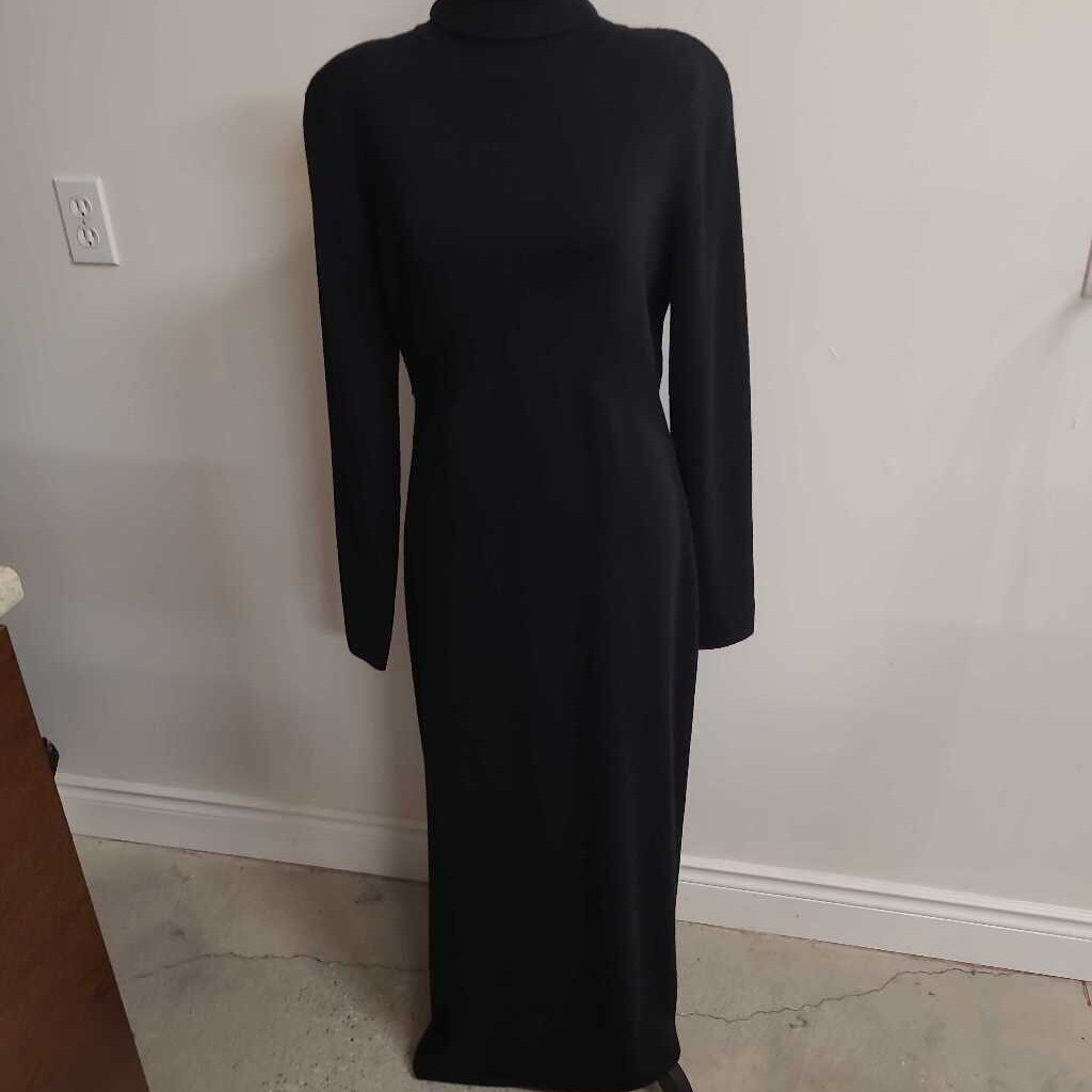 BLACK KNIT MAXI TURTLENECK DRESS