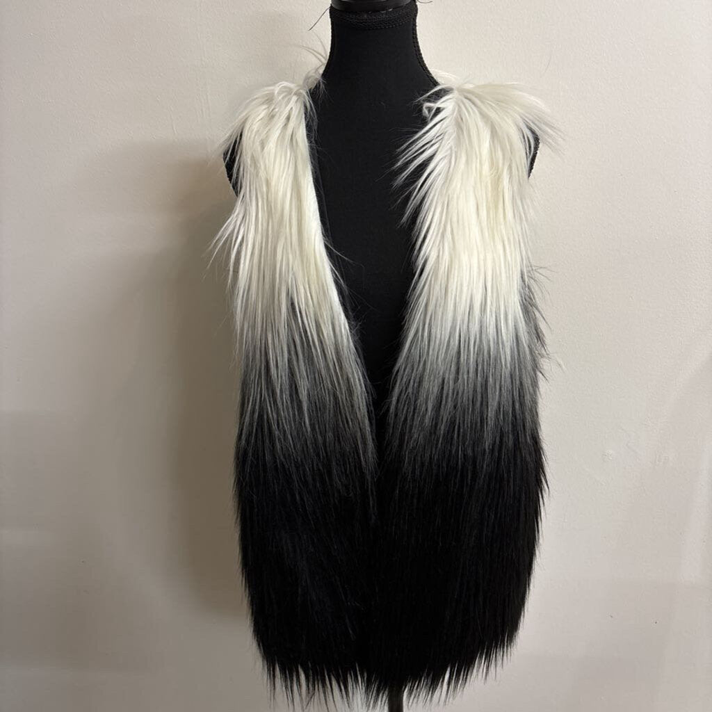 FAUX WHITE & BLACK FUR VEST