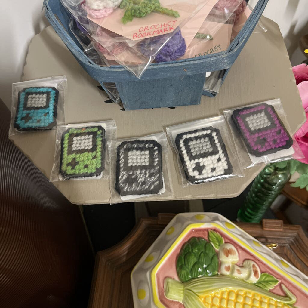 Needlepoint Magnet - Gameboy Color