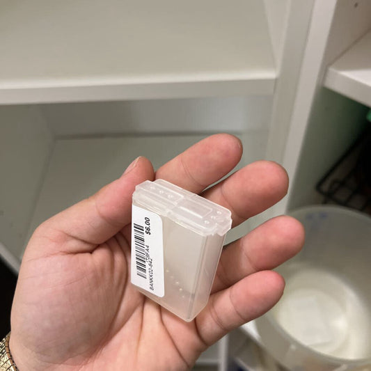 TUPPERWARE MINI/PERSONAL TRAVEL SALT & PEPPER