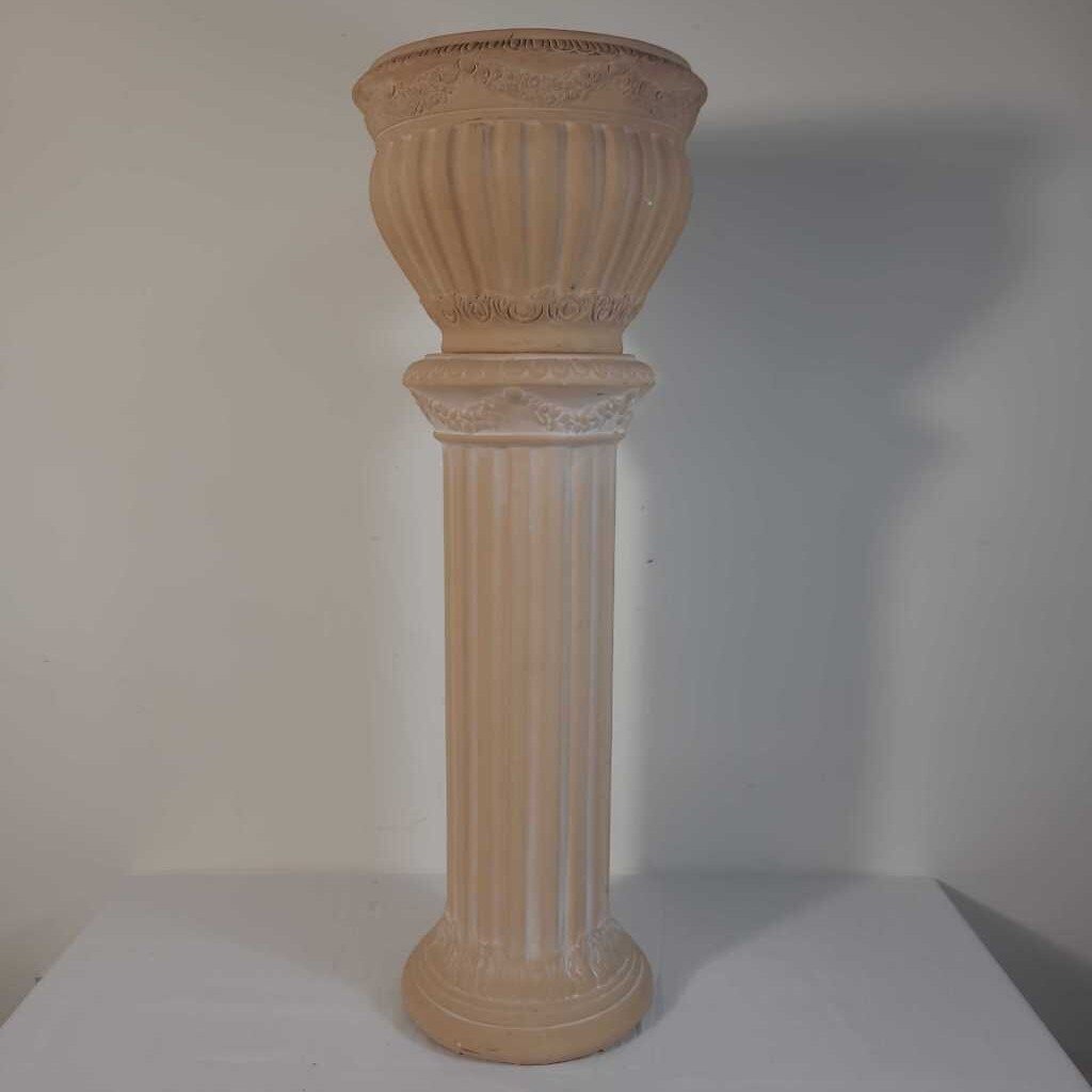 TERRACOTTA FLOWER POT ON PILLAR