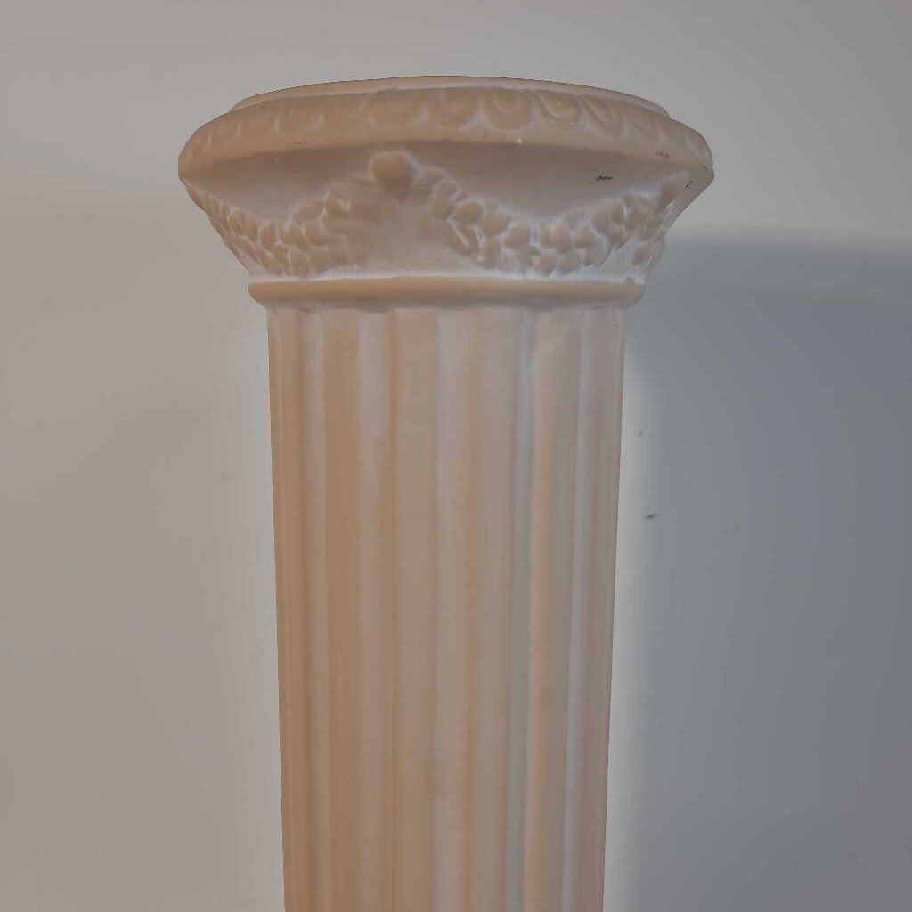 TERRACOTTA FLOWER POT ON PILLAR