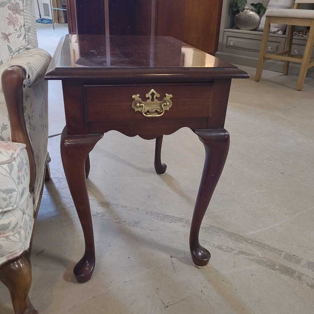 PENNSYLVANIA HOUSE CHERY END TABLE