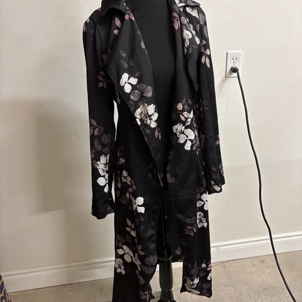 LONG BLACK FLORAL BLAZER