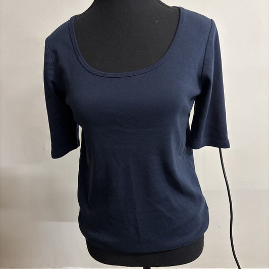 NAVY SCOOP-NECK TEE