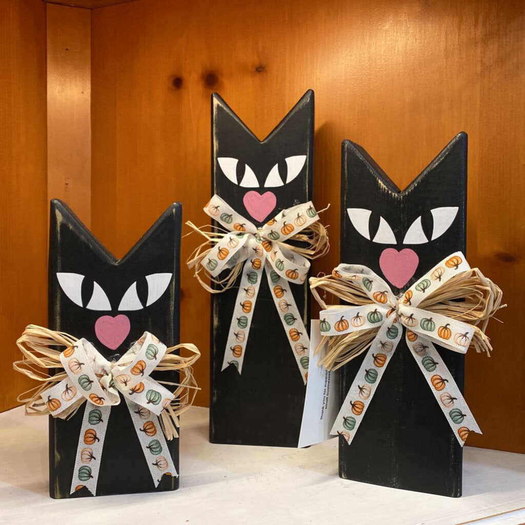 WOOD - BOO CREW TRIO