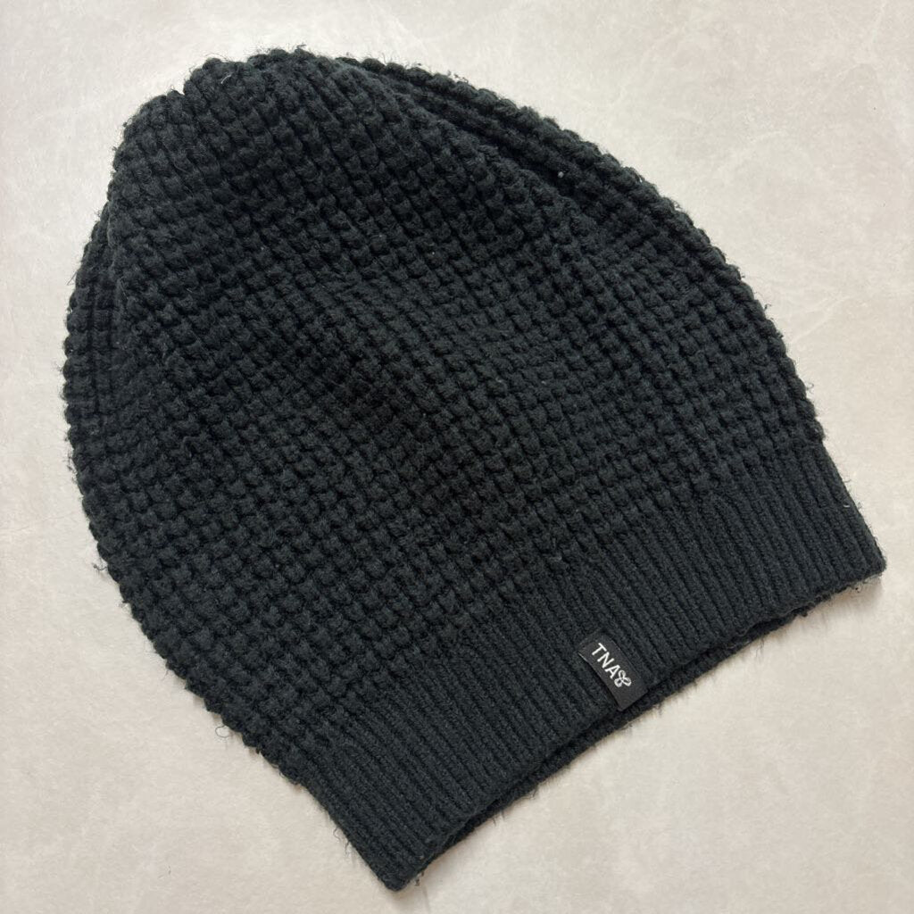 TNA COLD SNAP BLACK BEANIE