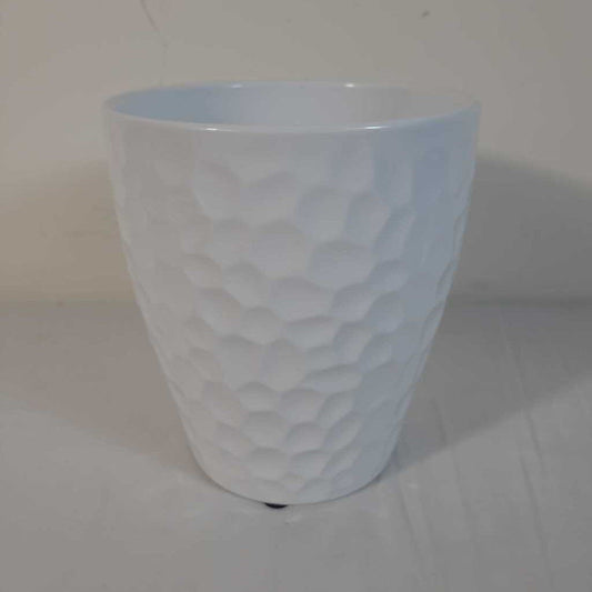WHITE FLOWER POT