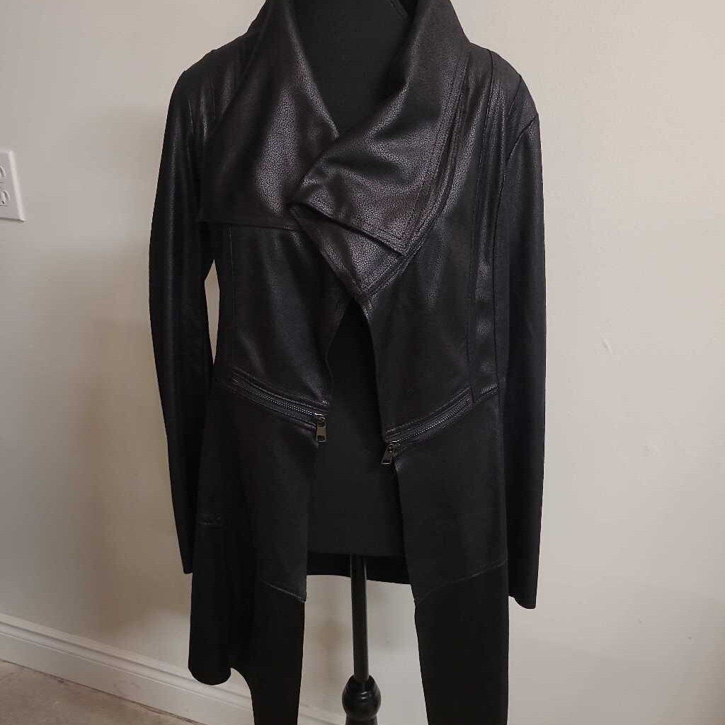 BLACK DRESSY FAUX JACKET