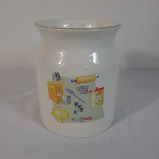 LIDDED CANISTER