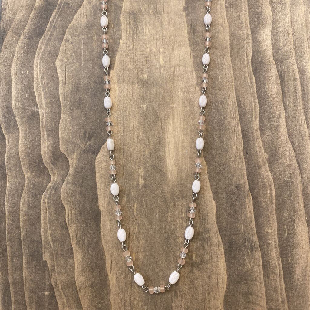 NECKLACE (VINTAGE BEADS - PINK)