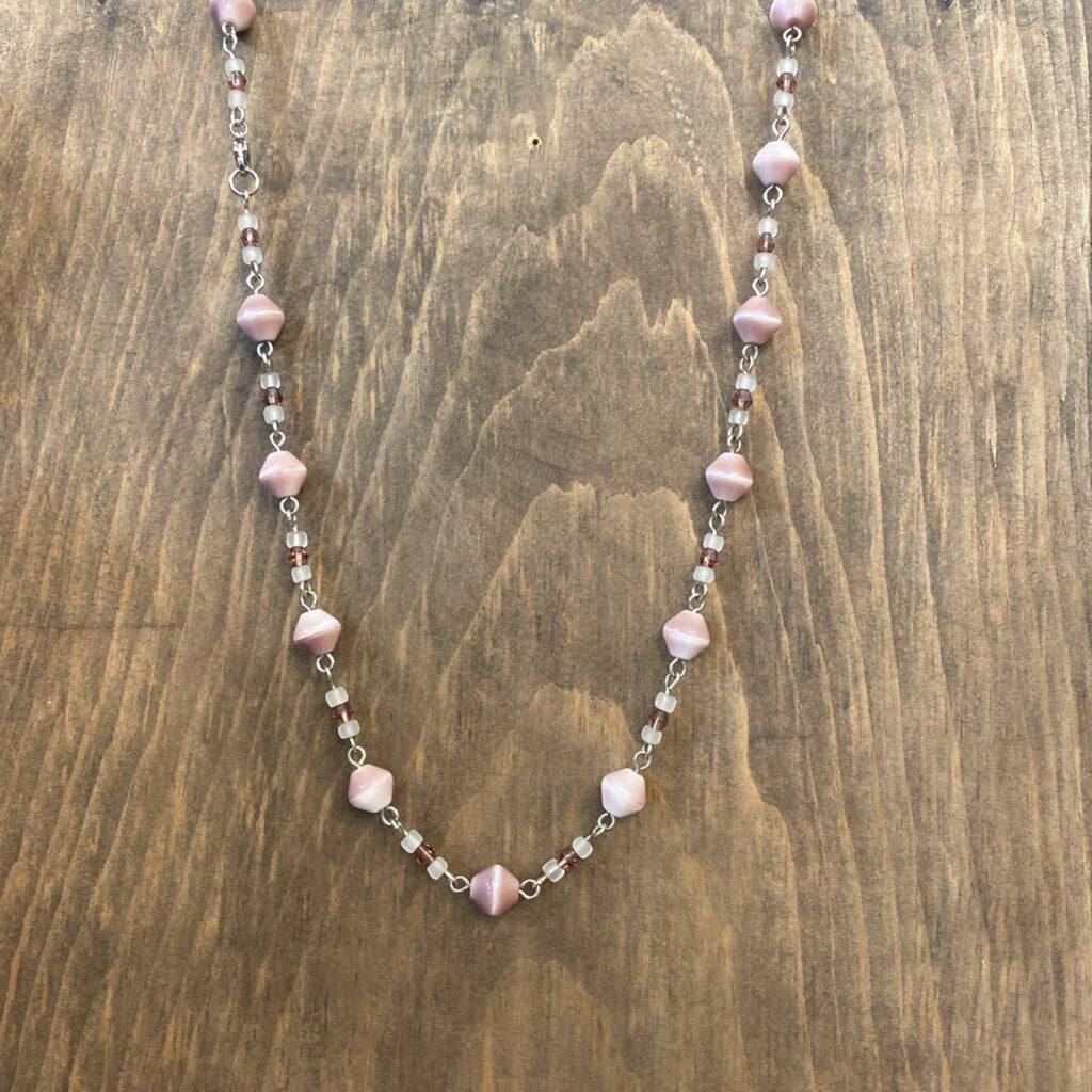 NECKLACE (VINTAGE BEADS - MAUVE)