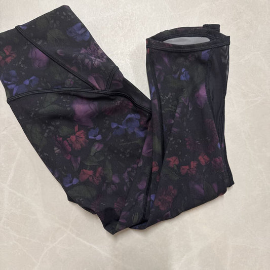 BLACK FLORAL CAPRIS LENGTH LULULEMON LEGGINGS