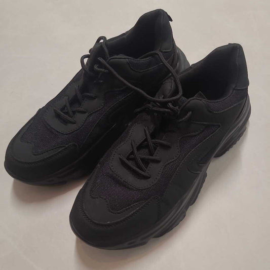 UNISEX BLACK RUNNING SHOES