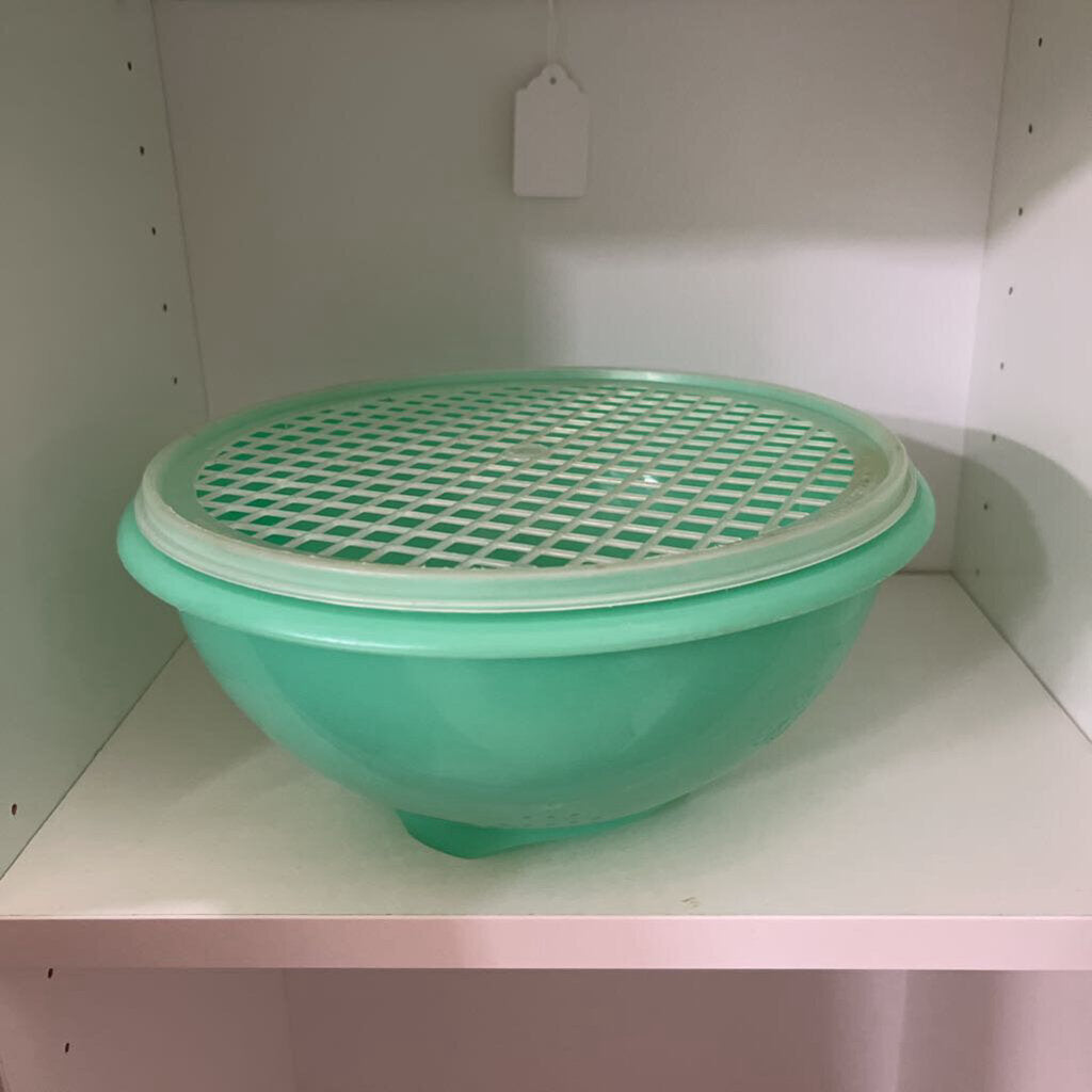 TUPPERWARE JADITE STRAINER, W/LID