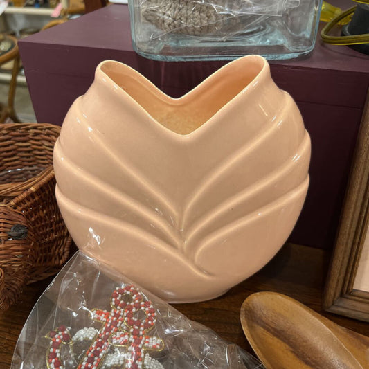 Peach 90s Vase