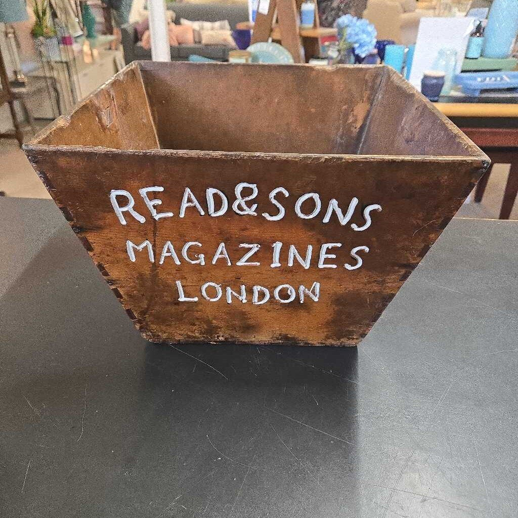 READ & SONS MAGAZINES LONDON BOX