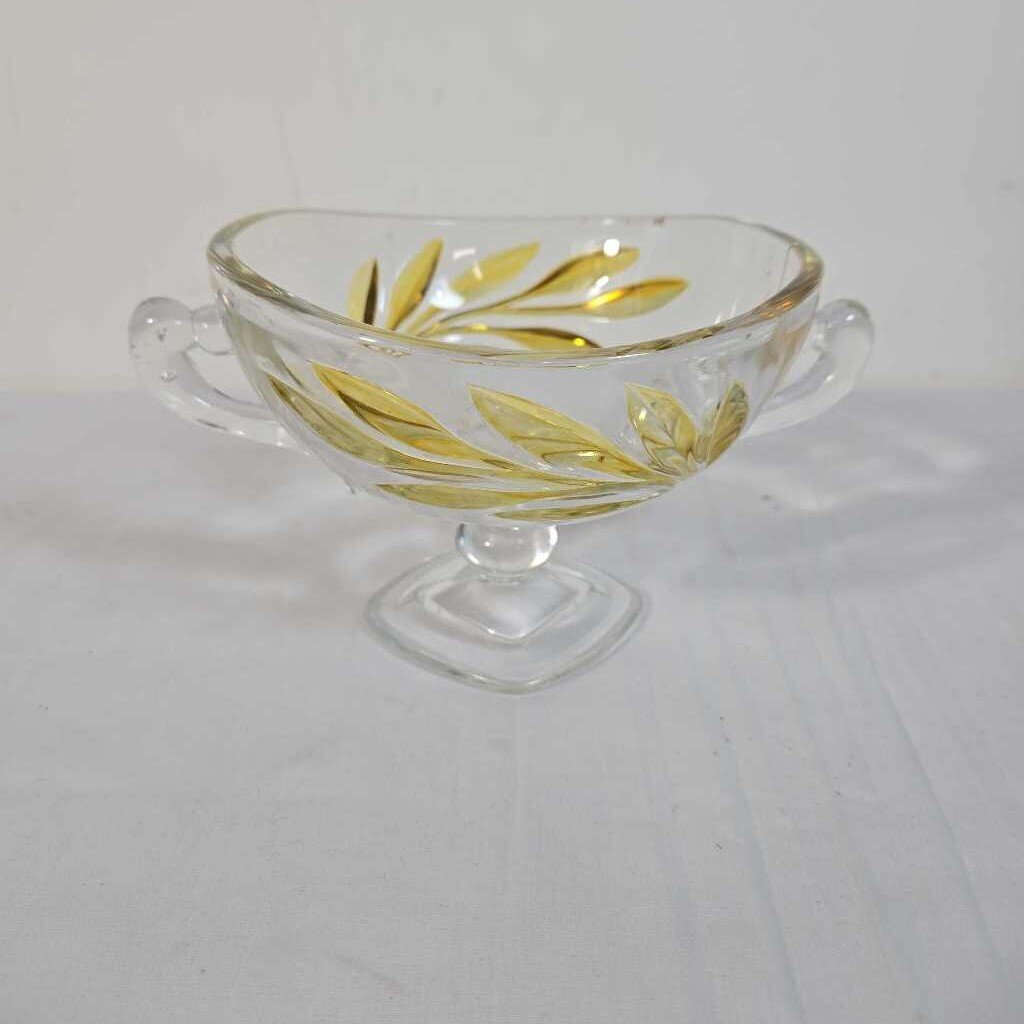 FOOTED GLASS BOWL W/YELLOW LEAVES