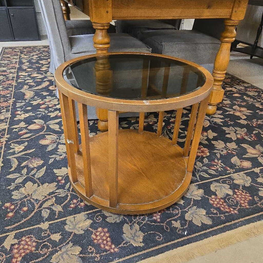 ROUND END TABLE W/GLASS TOP