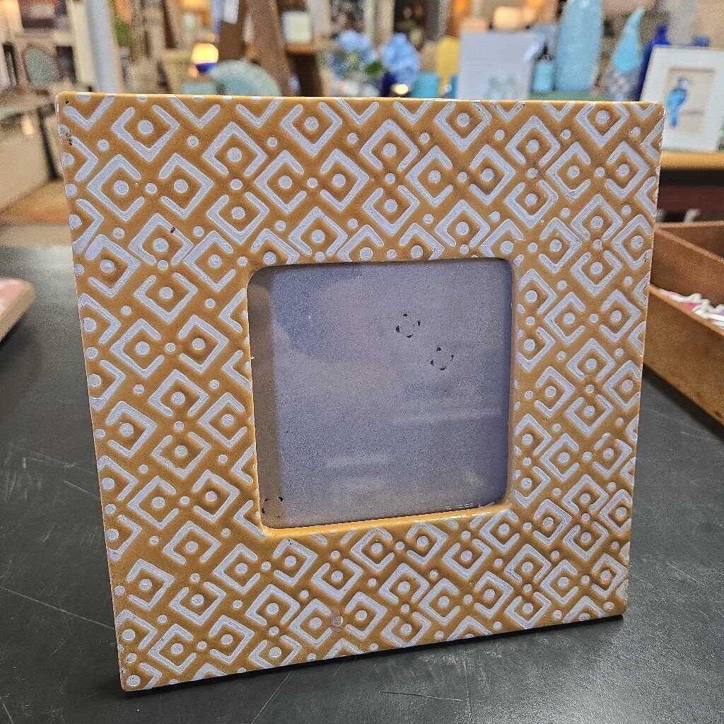 YELLOW CERAMIC PICTURE FRAME