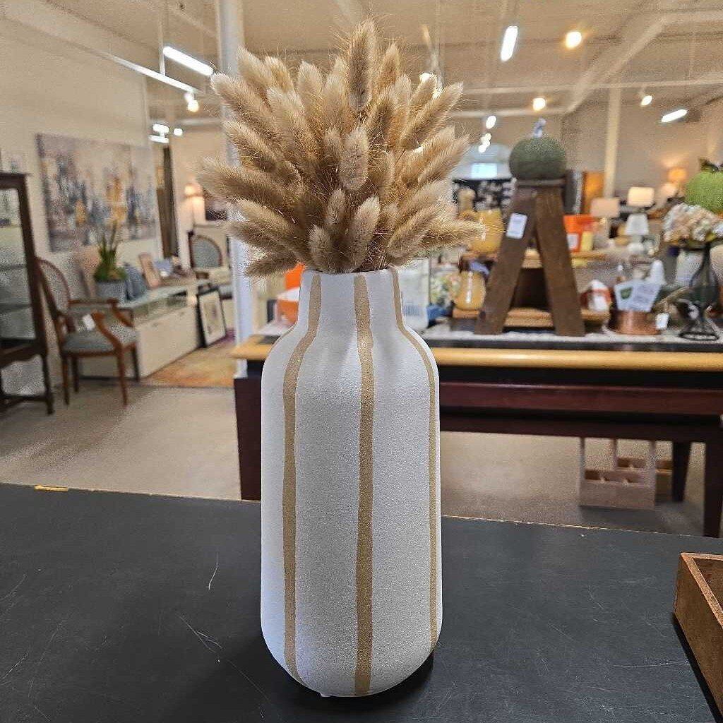 11" SAND STRIPE STONEWARE VASE