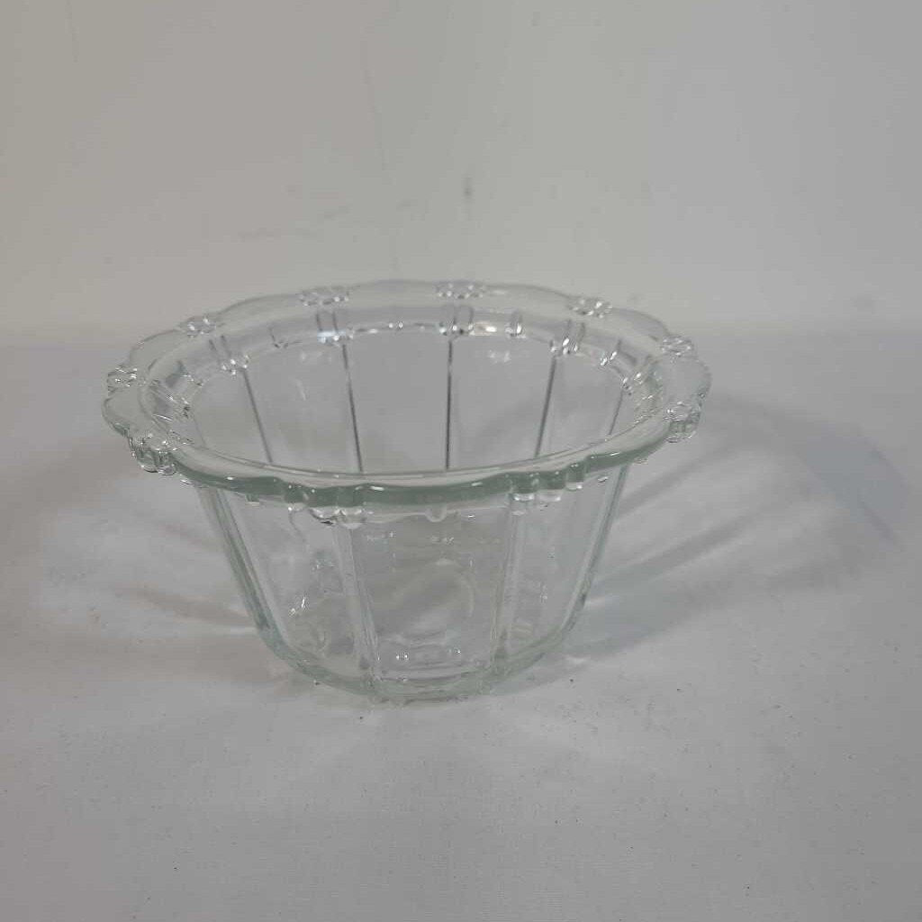 VTG KIG GLASS CANDY DISH