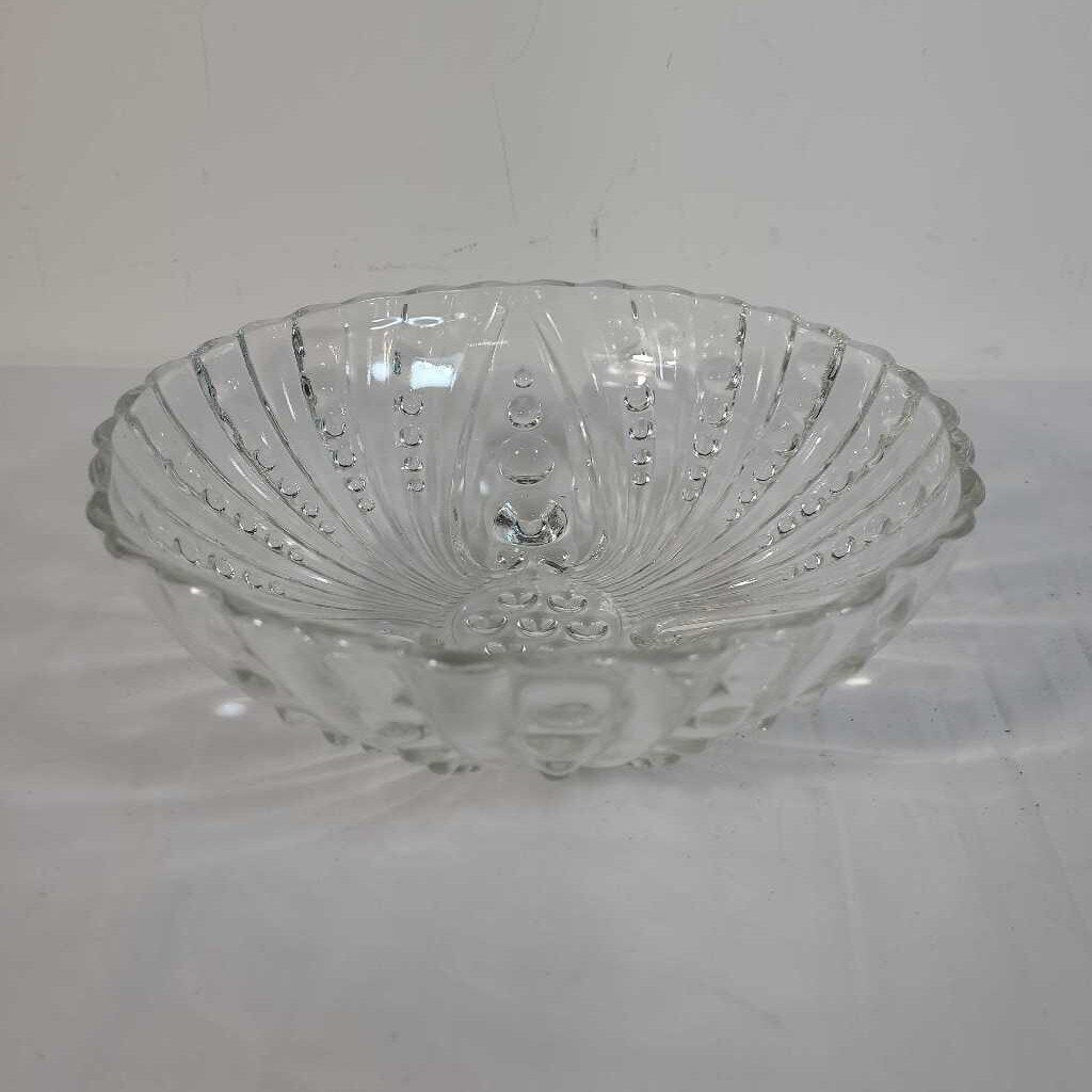 VTG ANCHOR HOCKING BURPLE FOOTED BOWL