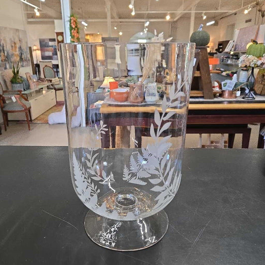 FOOTED GLASS VASE W/FERN DESIGN