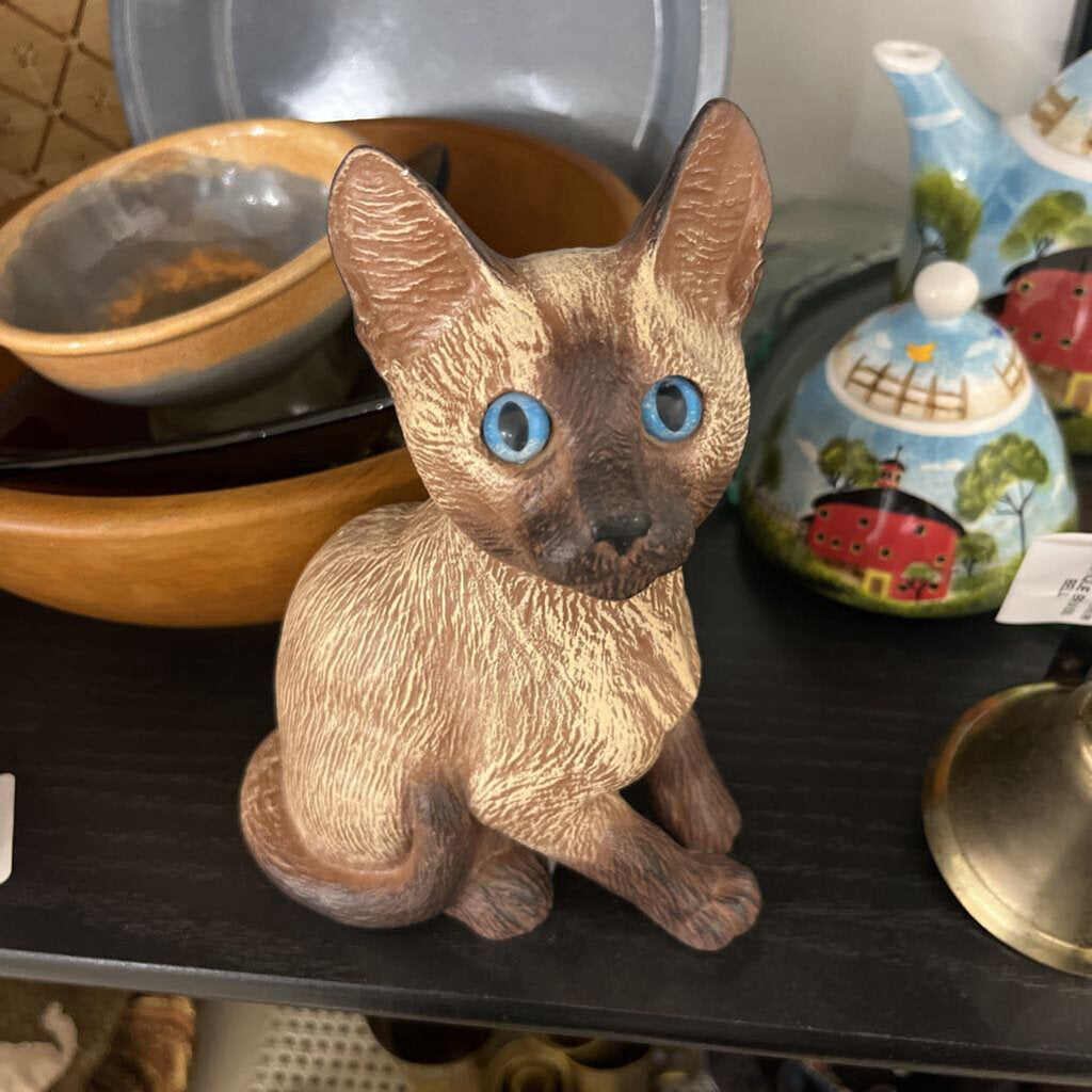 VINTAGE CERAMIC CAT