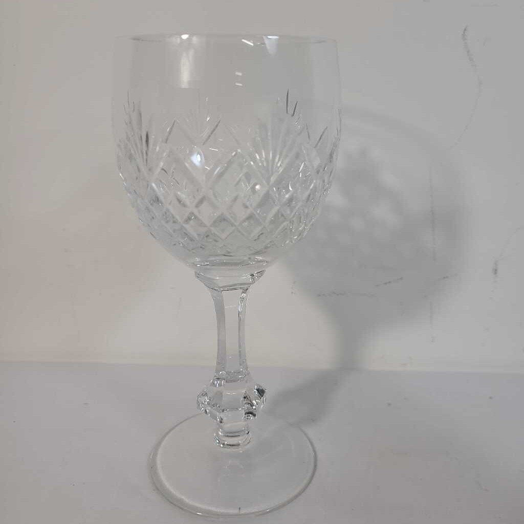 S/4 CRYSTAL WINE GLASSES