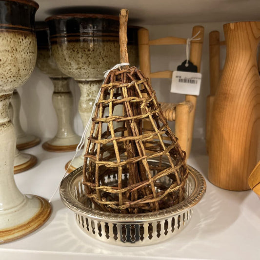 Wicker pear