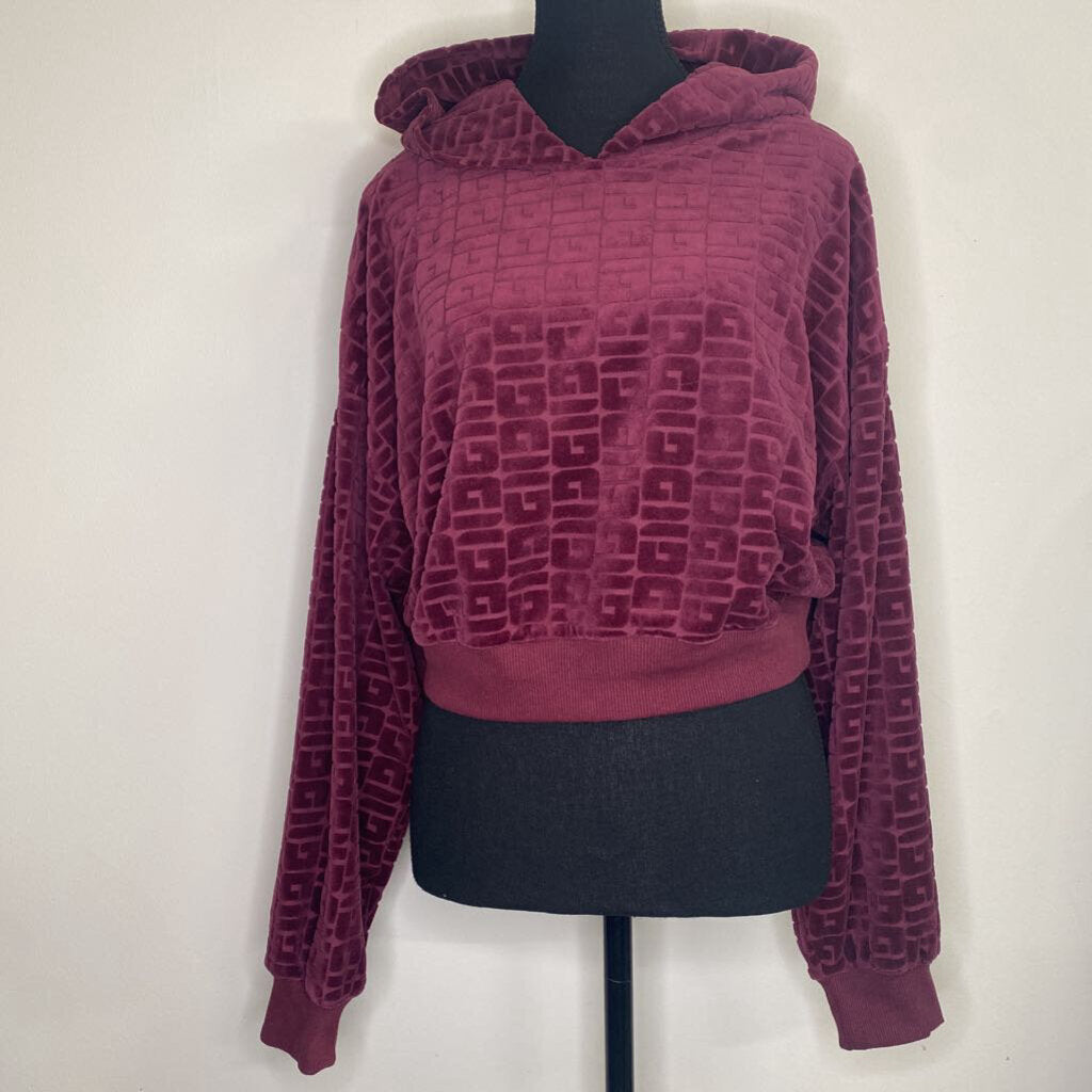 GUESS - *NWT* MAGENTA VELVET EMBOSSED CROPPED HOODIE