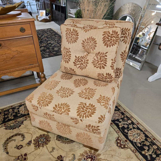ARMLESS ACCENT CHAIR