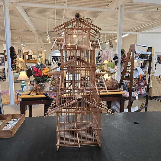 BAMBOO & WOOD PAGODA STYLE BIRD CAGE