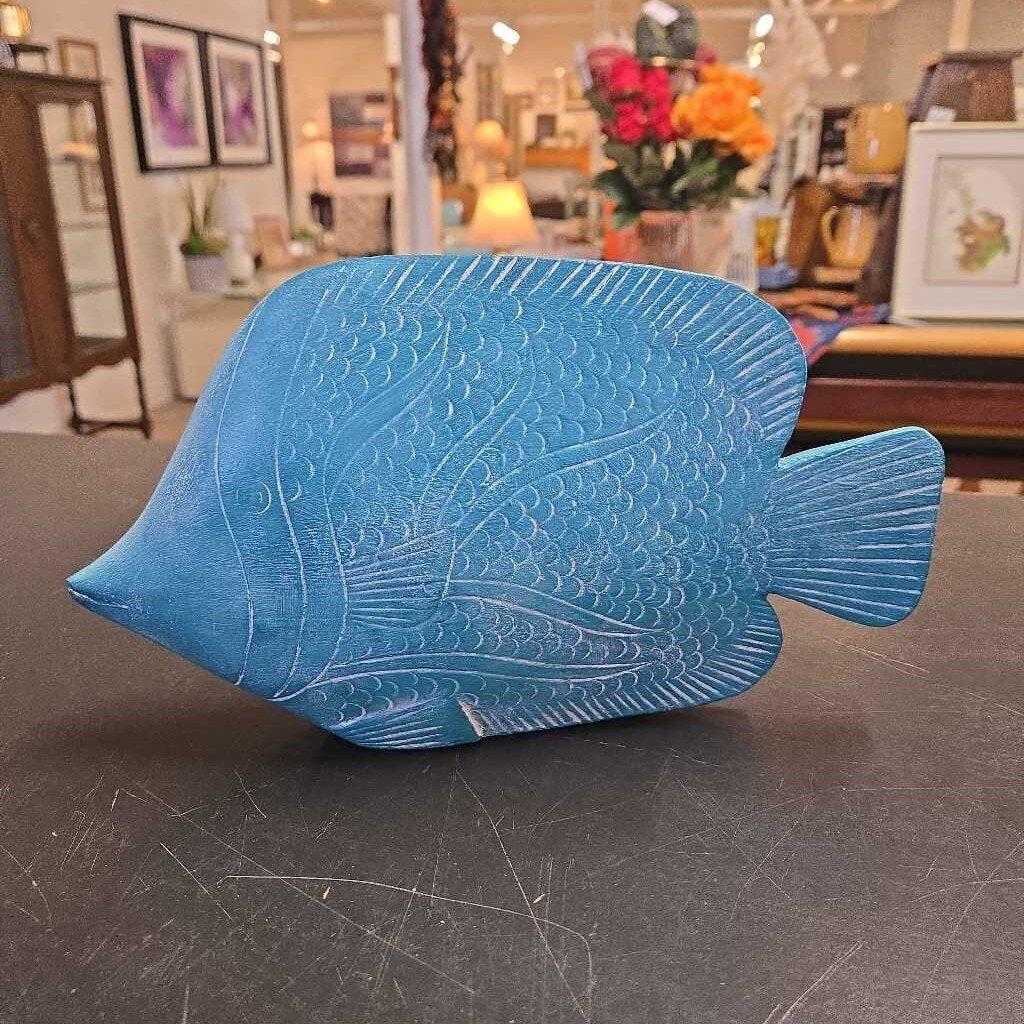 LIGHT BLUE FISH