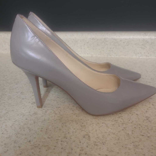 NINE WEST - GREY LEATHER POINT TOE HEELS
